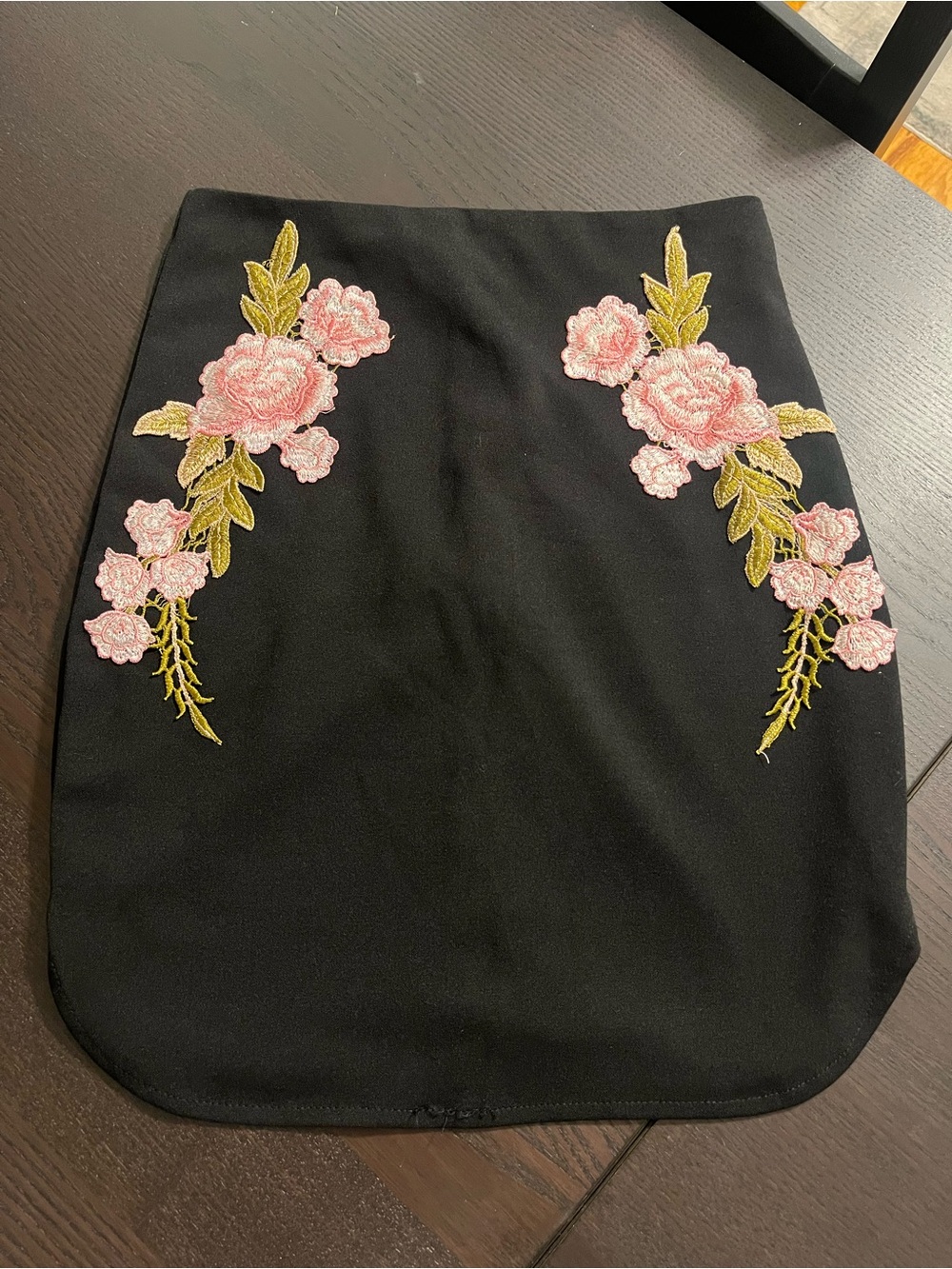 Black Floral Appliqué Pencil Skirt